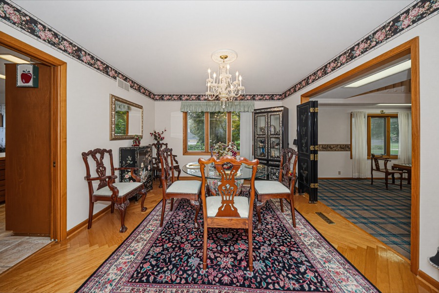 Formal dining room