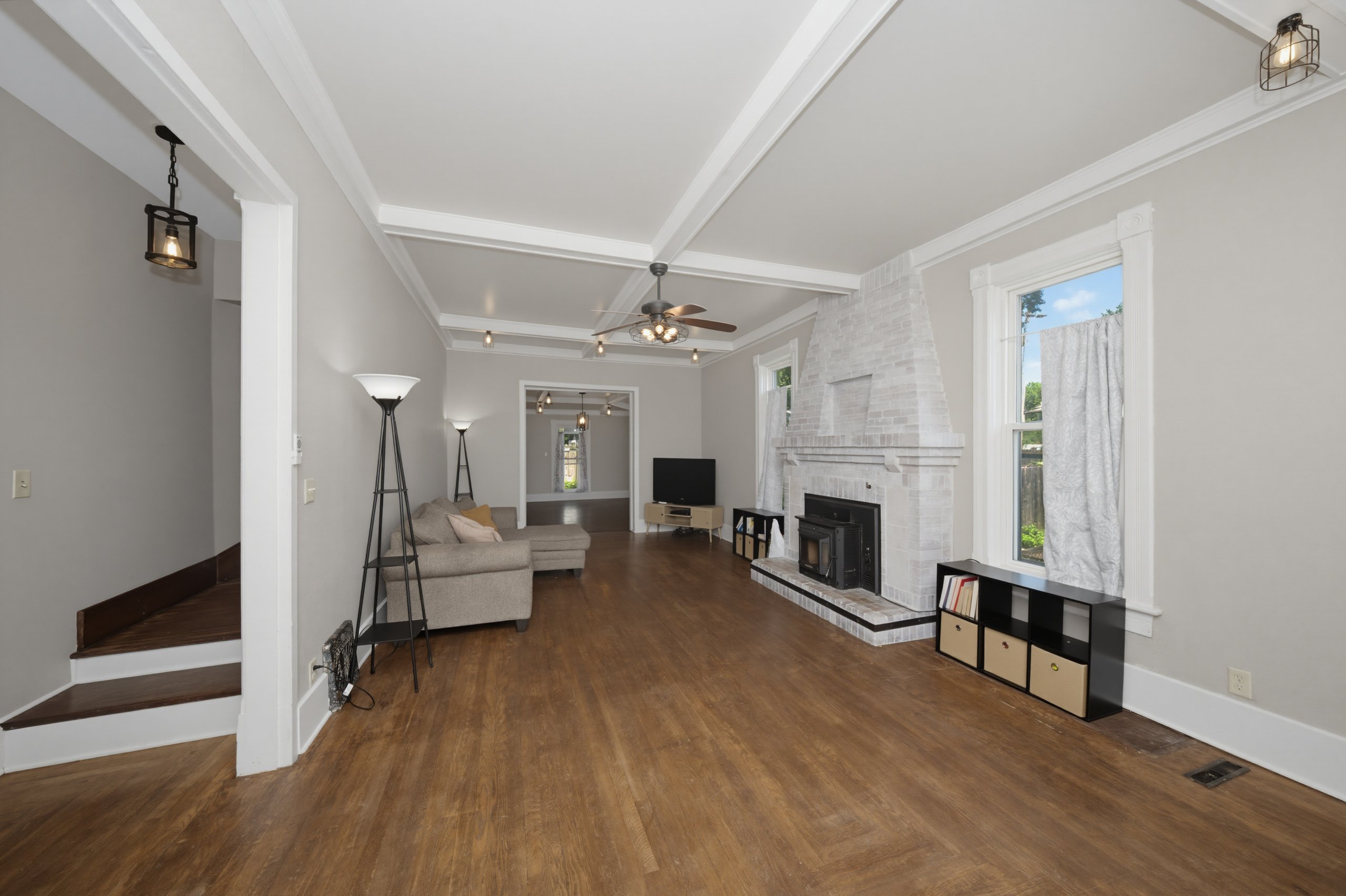 104 N Adams St — listing photograph 4