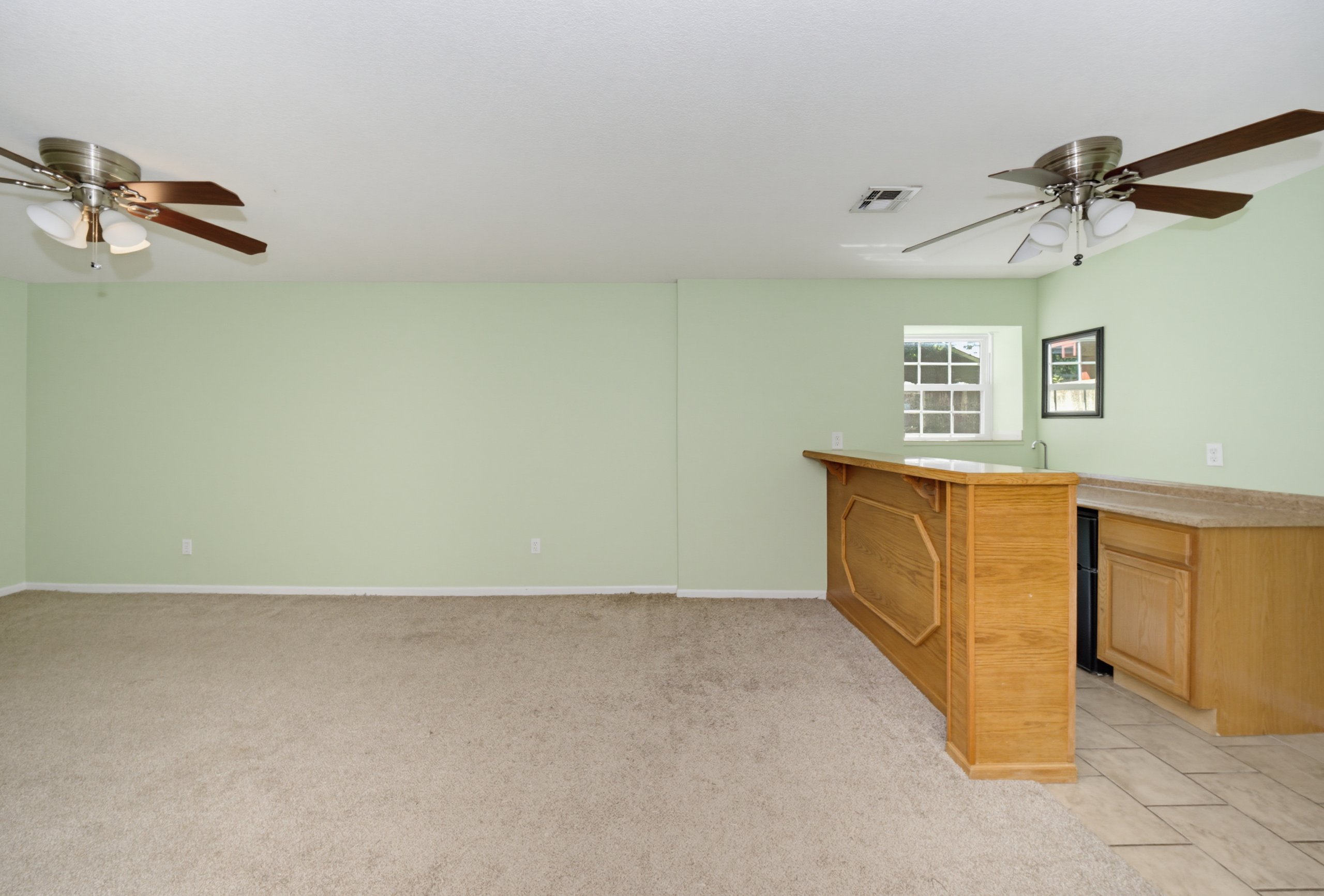 1229 Forest Park Ln — listing photograph 3