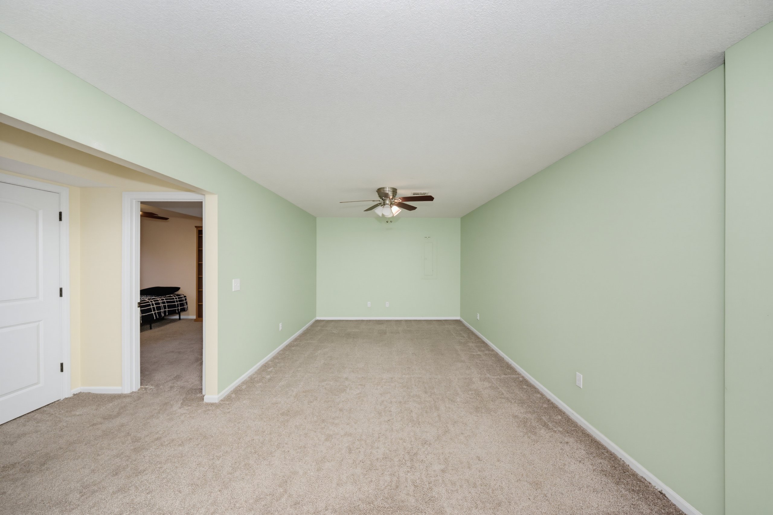 1229 Forest Park Ln — listing photograph 6