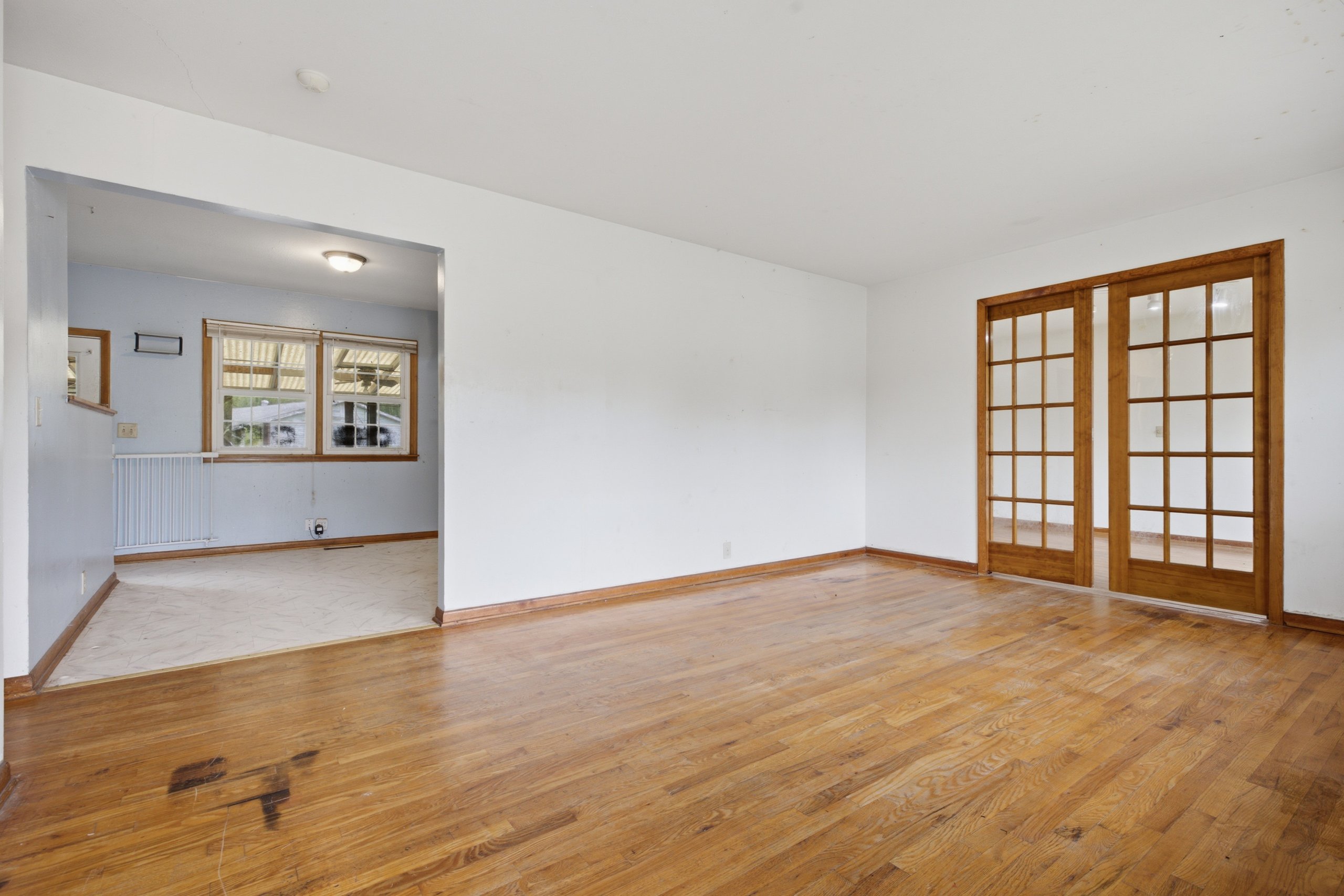 1313 Manley Cir — listing photograph 4