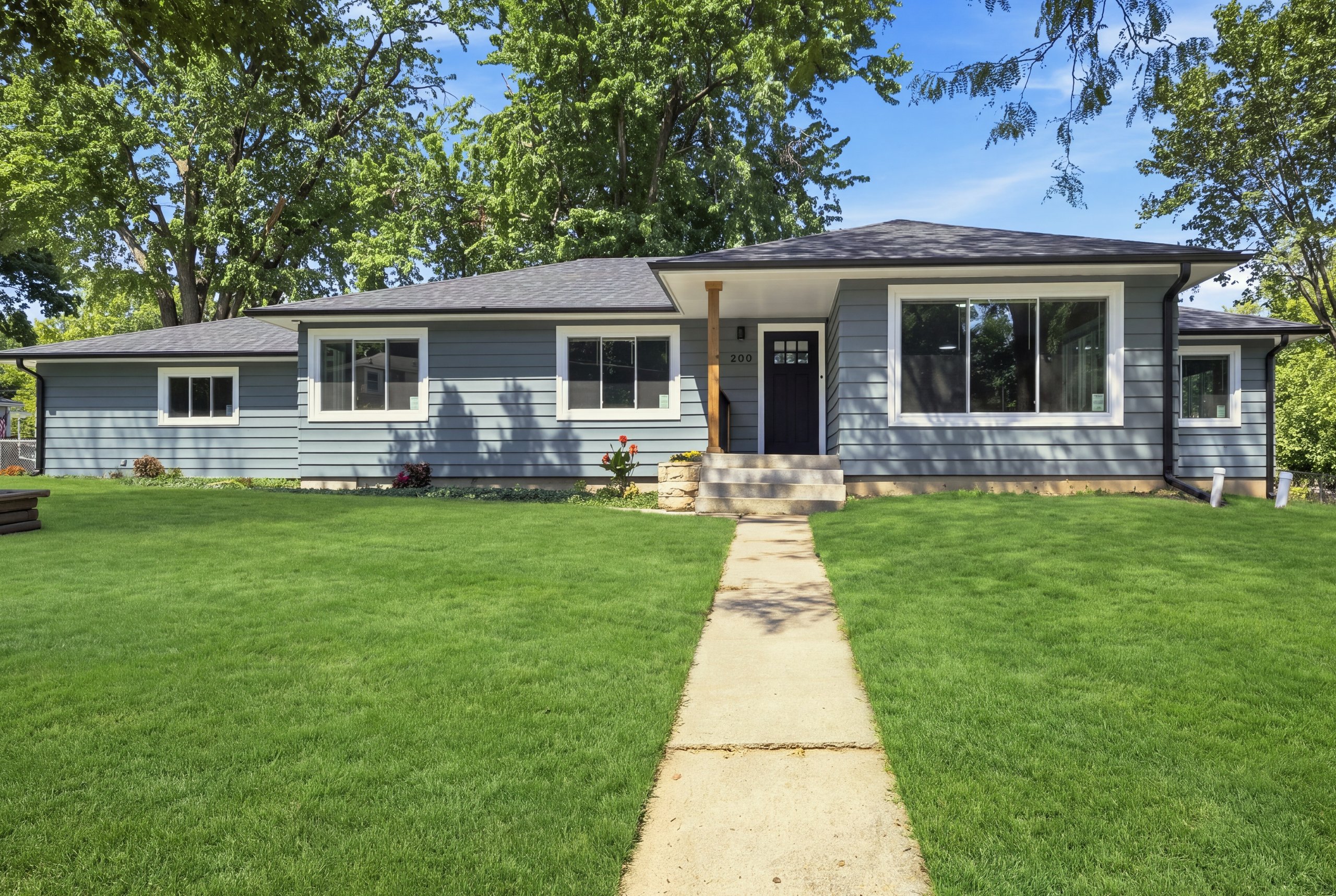 200 N Bunker Hill Dr