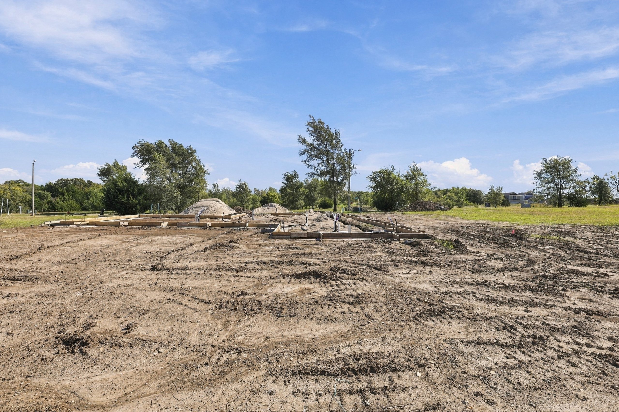 2020 Tanager Court — listing photograph 5