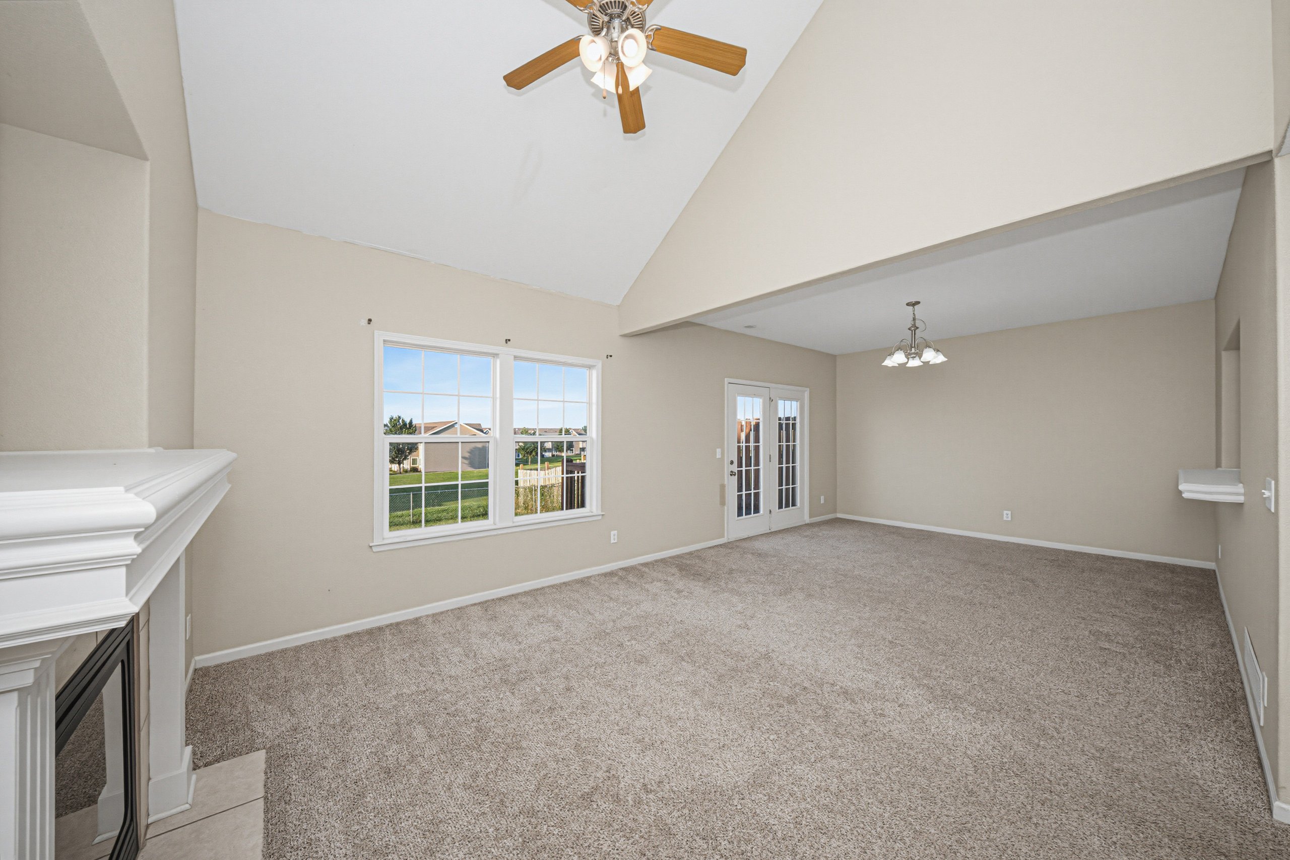 2703 Kathie Dr — listing photograph 6