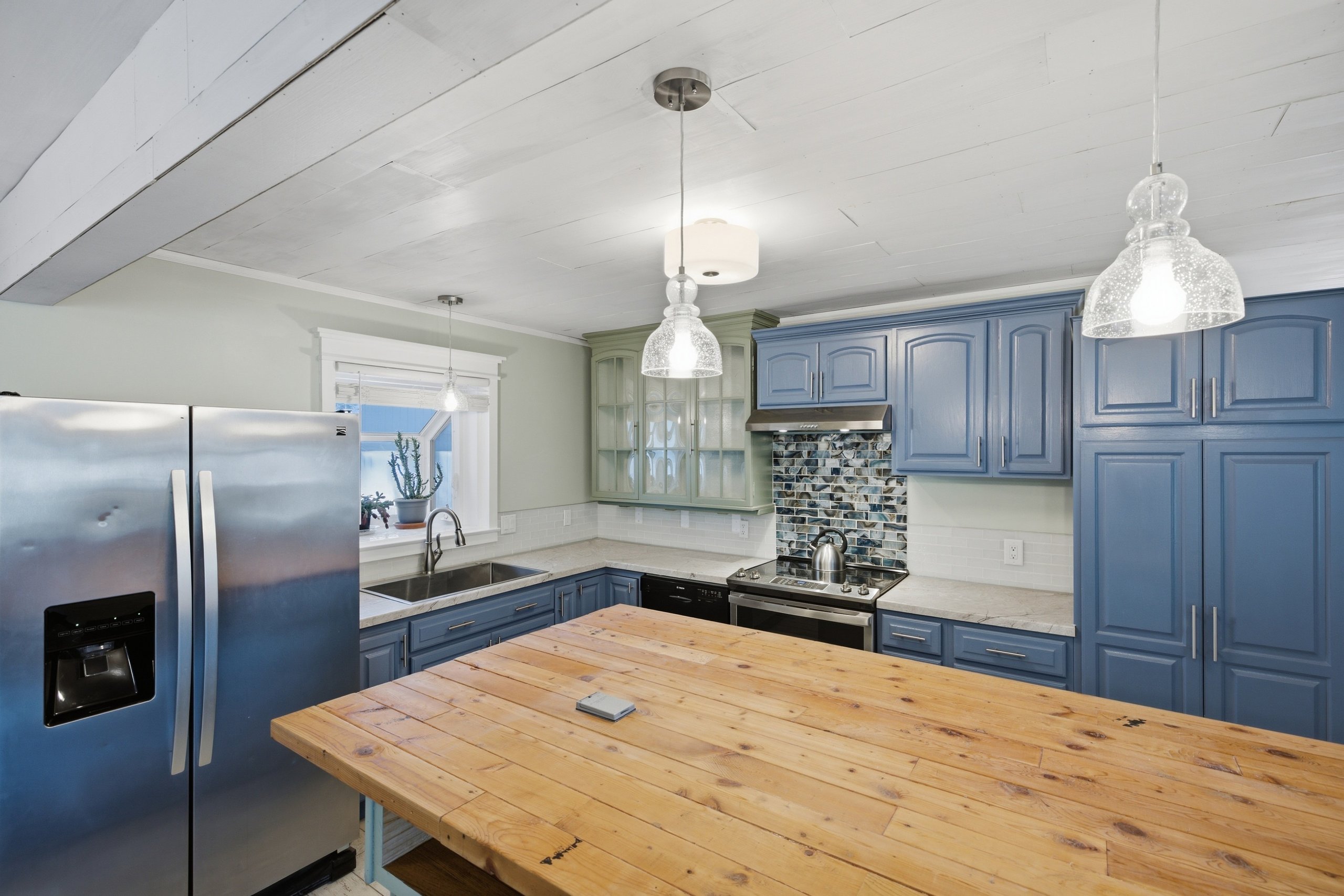 926 Skyline Dr — listing photograph 6